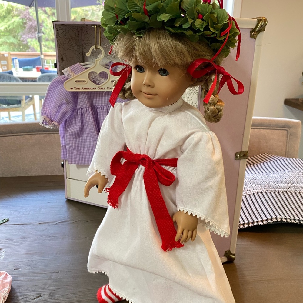 Original Pleasant Company Kirsten Doll with case. - Picture 4 of 8